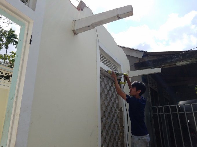 Rời khỏi nơi hàng chục năm gắn bó, người dân sẽ đến ở tạm ở chỗ khác một thời gian từ số tiền chính quyền hỗ trợ.