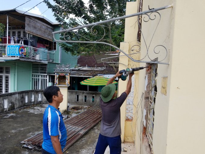 Cũng như gia đình ông Thành, hơn 50 hộ dân cũng đã tự nguyện tháo dỡ nhà cửa để trả lại mặt bằng.
