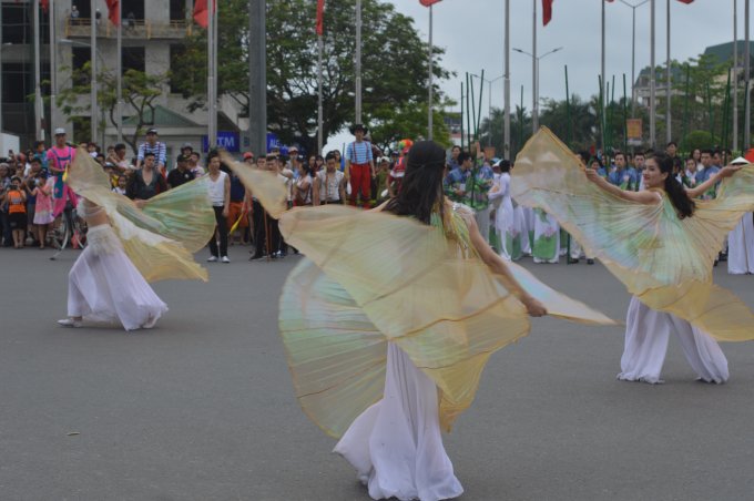 Festival Huế diễn ra 2 năm 1 lần.