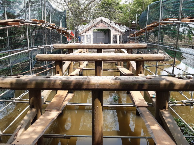 Công trình này do Hội Di sản văn hóa Việt Nam thiết kế, Công ty Cổ phần tu bổ di tích Huế thi công.