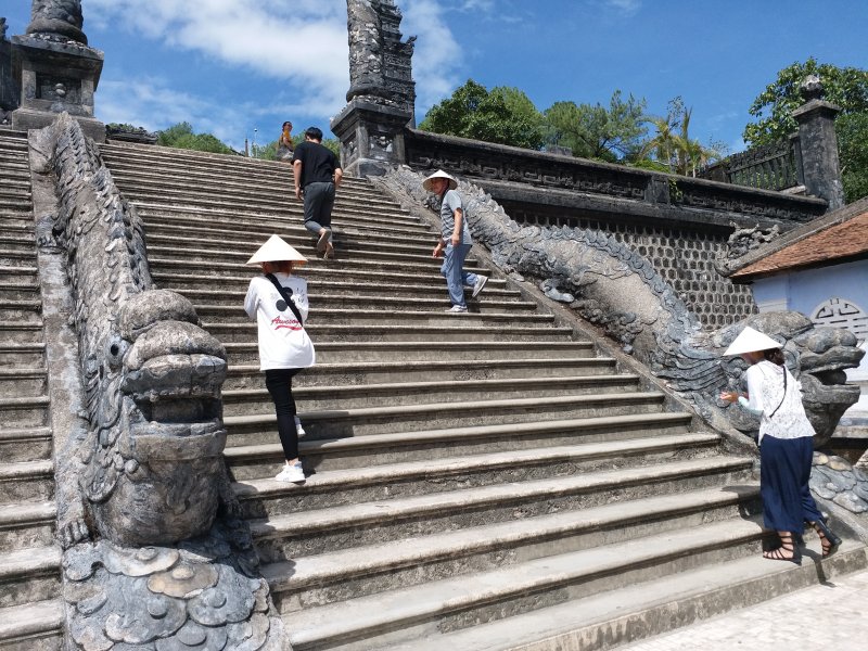 Lăng này được khởi công ngày 4/9/1920 và kéo dài trong 11 năm mới hoàn thành.