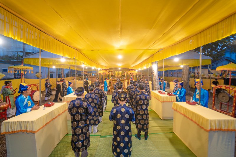 Lễ tế Âm Hồn.