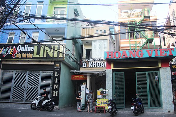 Các khu vực kinh doanh dịch vụ karaoke vốn khá nhộn nhịp phần lớn tạm ngưng hoạt động.