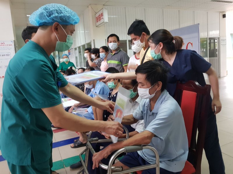 Các bệnh nhân ra viện lần này đã âm tính 3-5 lần với vi rút SARS-CoV-2.