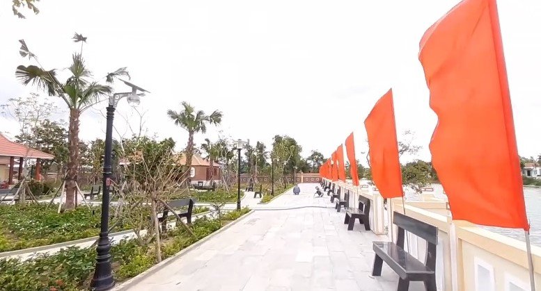 Đầu tư hệ thống kênh tiêu thoát nước, hệ thống thoát nước, hệ thống thoát nước mưa, nước thải, hệ thống cấp điện, chiếu sáng, phòng cháy, chữa cháy đảm bảo yêu cầu dự án. Ảnh: Tuấn Hiệp.