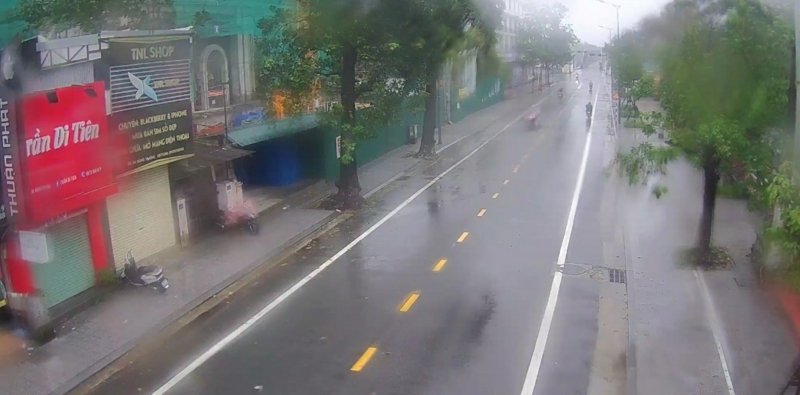 Đường Hùng Vương.