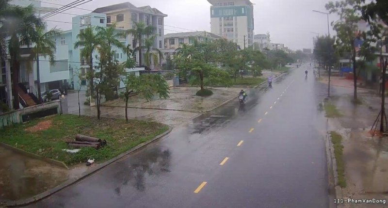 Đường Phạm Văn Đồng.