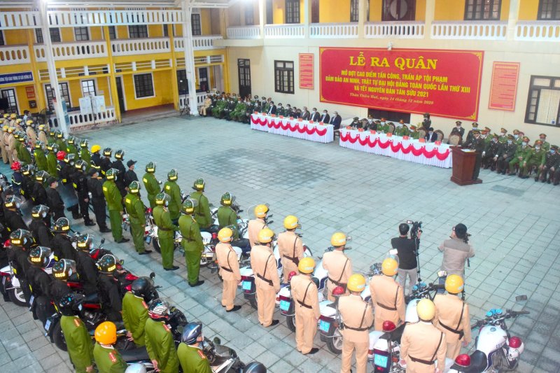 Lễ ra quân tấn công trấn áp tội phạm đảm bảo an ninh, trật tự Đại hội Đảng toàn quốc lần thứ XIII và Tết Nguyên đán Tân Sửu 2021.