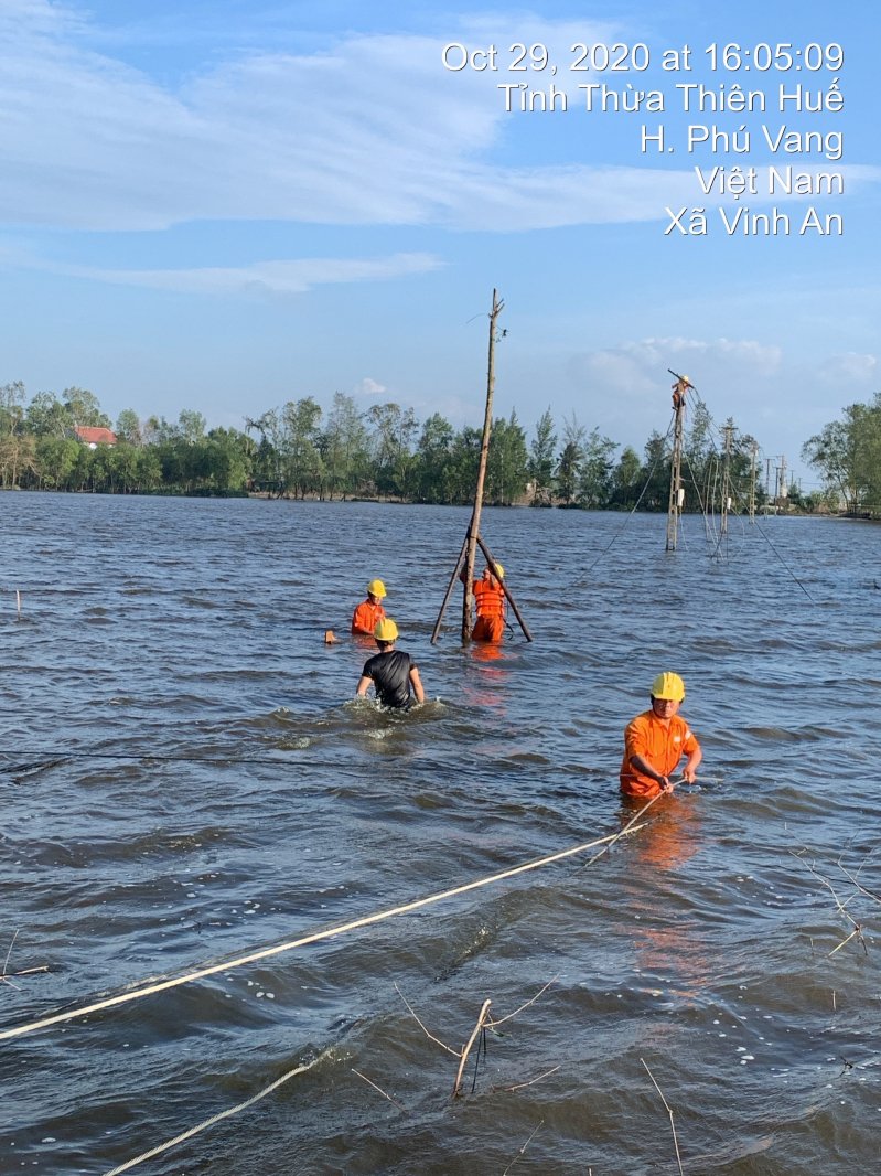 Ngâm mình trong nước...
