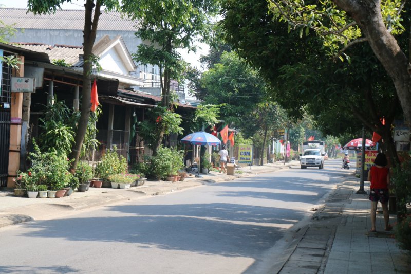 Không tụ tập từ 10 người trở lên ngoài phạm vi công sở, trường học, bệnh viện.