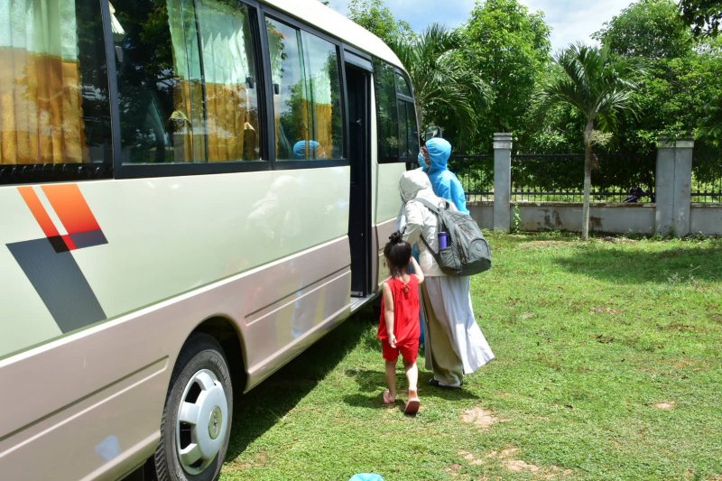 Sau khi tiếp nhận tất cả công dân đã được xét nghiệm và đang chờ kết quả.