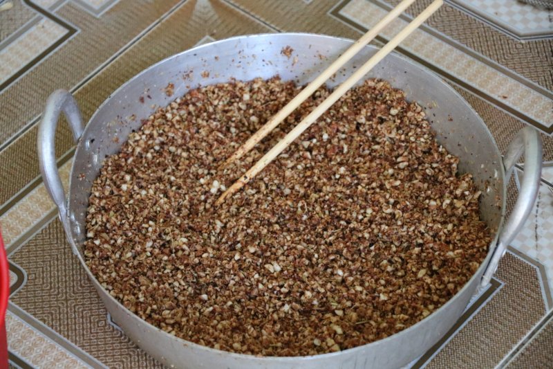 Những món quà này tuy nhỏ nhưng chứa đựng tình cảm đong đầy của người dân ở nơi từng lũ lụt muốn gửi gắm đến bà con Sài Gòn, Đồng Nai trong mùa dịch.