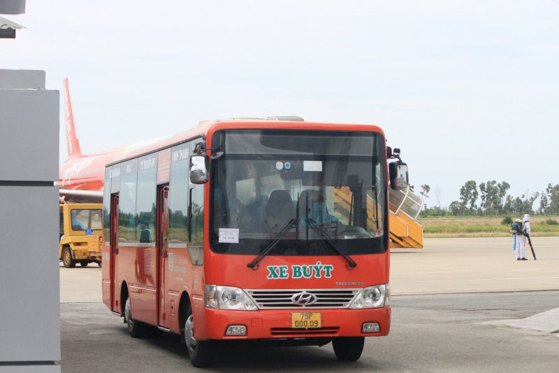 Được biết, trong giai đoạn hiện nay, các địa phương phải có trách nhiệm thực hiện nghiêm Công điện 1063 của Thủ tướng Chính phủ để đảm bảo hiệu quả của công tác phòng, chống dịch trên phạm vi toàn quốc. Trường hợp đặc biệt, phù hợp với quy định của pháp luật, được sự cho phép của Thủ tướng Chính phủ, tỉnh Thừa Thiên Huế sẽ xem xét, hướng dẫn riêng.