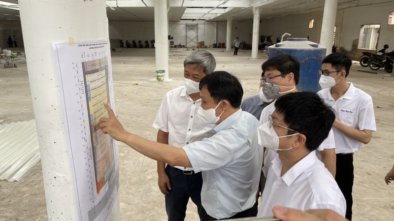 Những ngày đầu thiết lập trung tâm.