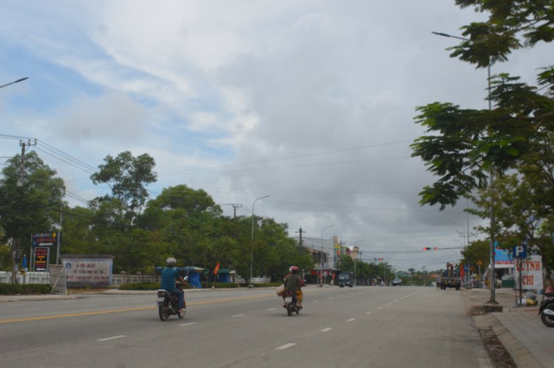 Tạm dừng các hoạt động tuyến xe bus, vận chuyển hành khách tuyến cố định.