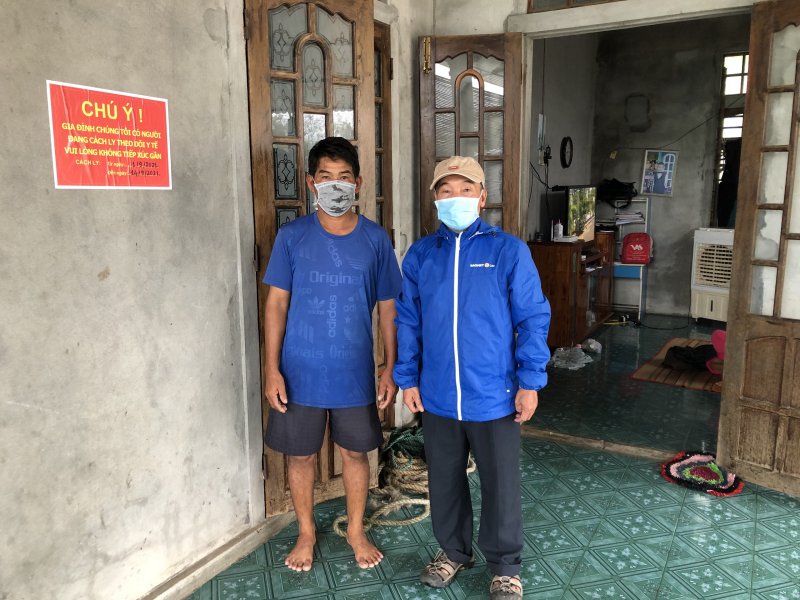 Để chủ động phòng tránh cũng như đảm bảo an toàn tính mạng người dân trước cơn bão số 5, họ đã được lực lượng chức năng đưa đến nơi an toàn.