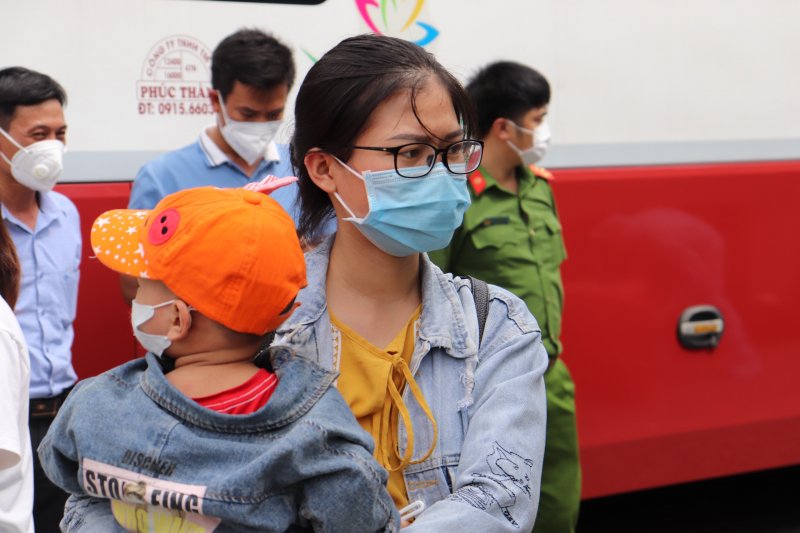 Các công dân được đón trở về quê đợt này gồm phụ nữ mang thai; phụ nữ nuôi con nhỏ dưới 12 tháng tuổi...
