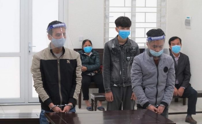 Các bị cáo tại tòa