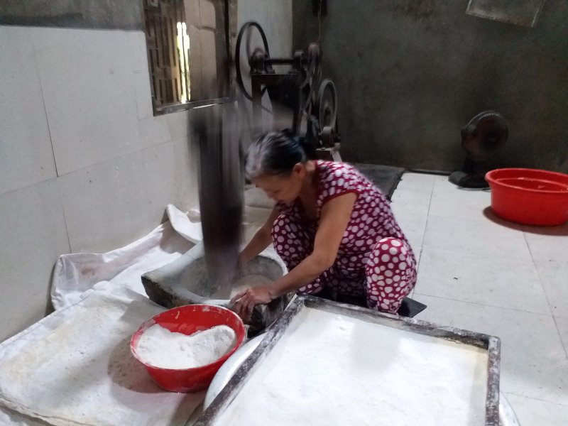 Khâu chế biến nguyên liệu.