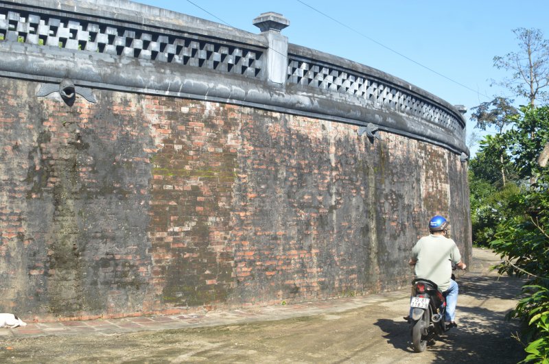 Hổ Quyền ở thôn Trường Đá, phường Thủy Biều, TP. Huế, tỉnh Thừa Thiên Huế.