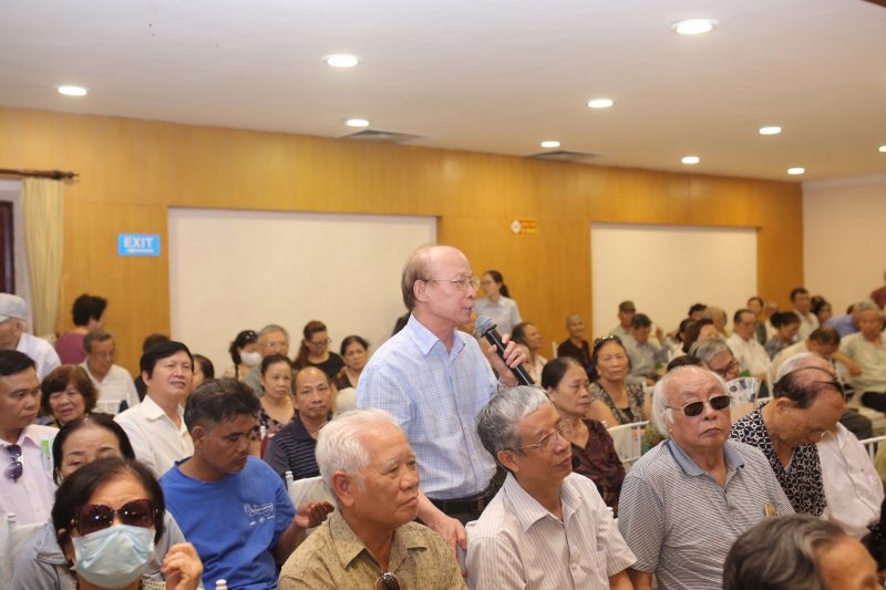 Ảnh các bác đặt câu hỏi