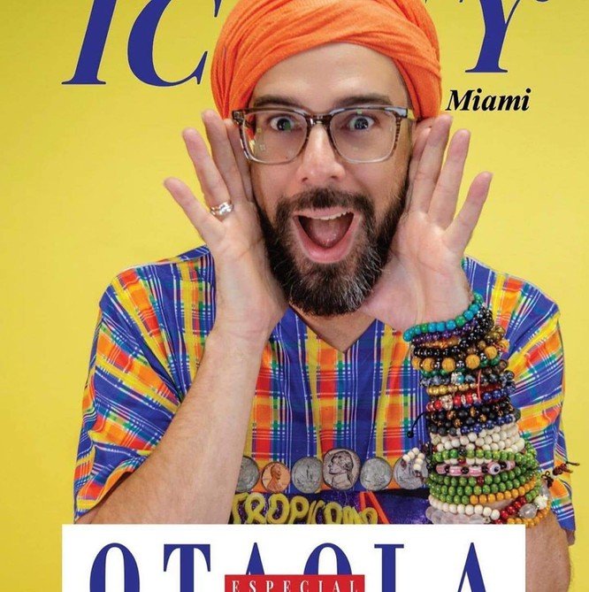 Youtuber nổi tiếng Alex Otaola ủng hộ ông Donald Trump đã kéo theo rất nhiều người gốc Cuba quay sang ủng hộ phe Cộng hòa  (Ảnh:cuba.net).