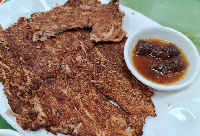  Khô thịt trâu sau khi nướng. Ảnh: Việt Tường.