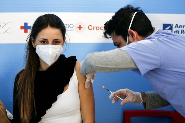  Châu Âu đối mặt với thiếu hụt nguồn cung vắc xin Covid-19. (Ảnh: Seattle Times)