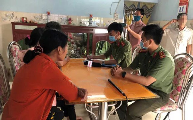 Công an tỉnh Quảng Ngãi xác minh hàng chục gia đình có con, cháu từng được ông Võ Hoàng Yên khám chữa bệnh