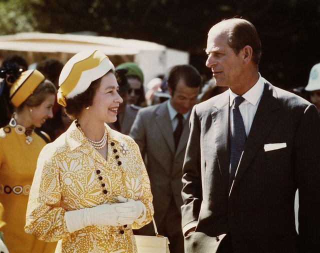  1974: Cặp đôi trong chuyến công du tại New Zealand.
