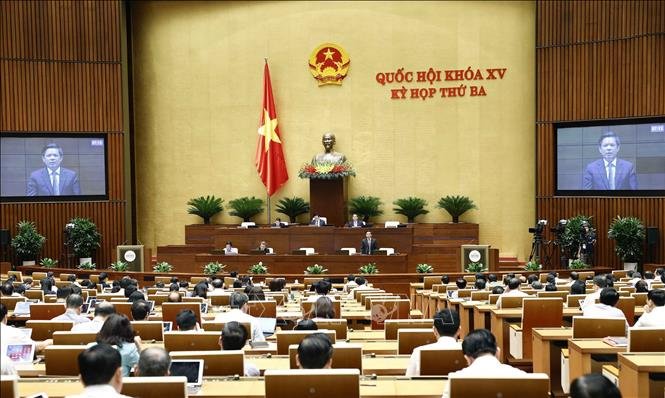  Bộ trưởng Bộ Giao thông vận tải Nguyễn Văn Thể giải trình, làm rõ một số vấn đề đại biểu Quốc hội nêu. Ảnh: Doãn Tấn/TTXVN