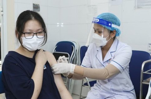  Huyện Gia Lâm tập trung hoàn thành tiêm vắc xin phòng Covid-19 mũi 4.