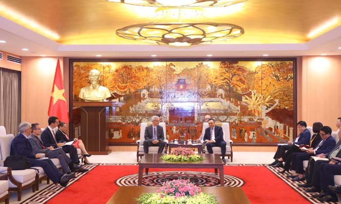  Quang cảnh buổi tiếp