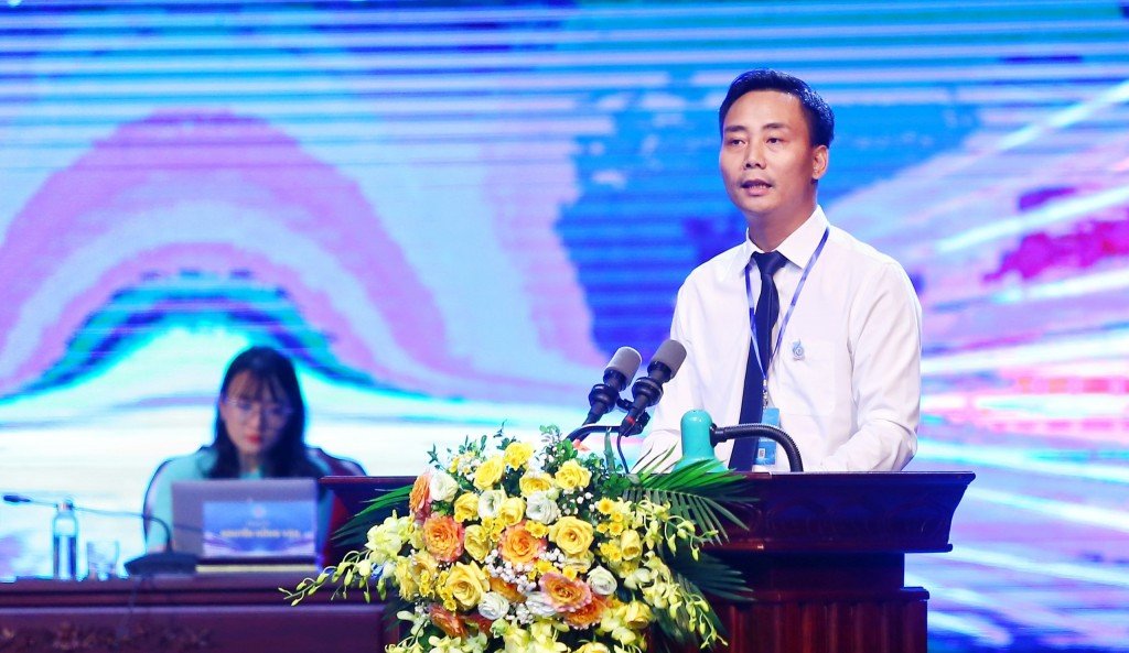  Đồng chí Nguyễn Đức Tiến, UVBCH Trung ương Đoàn, Phó Bí thư Thường trực, Chủ tịch Hội LHTN Việt Nam thành phố Hà Nội phát biểu