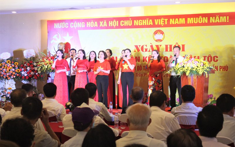  Một tiết mục văn nghệ tại ngày hội.