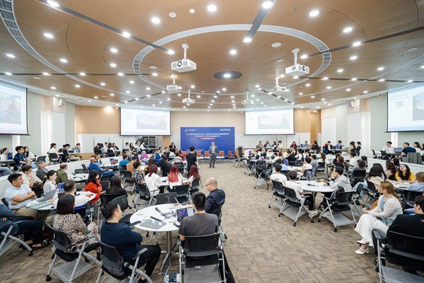  Hội thảo thu hút sự tham gia của đông đảo học giả, các nhà nghiên cứu về thương hiệu quốc gia và thương hiệu điểm đến, đại diện các doanh nghiệp, nhà hoạch định chính sách. (Ảnh: PV)