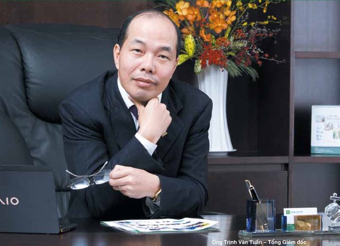 Ông Trịnh Văn Tuấn ngày mới về OCB và vẫn đang giữ cương vị Tổng Giám đốc. (Ảnh: OCB). Nên biết, một người nhà của Chủ tịch OCB Trịnh Văn Tuấn hiện đang đảm nhiệm vai trò đứng đầu Hướng Việt.