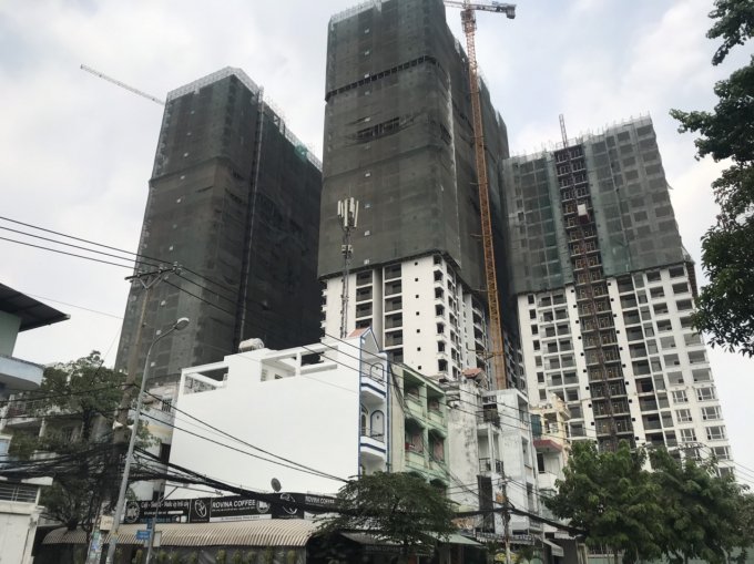 Dự án Khu nhà ở xã hội The Western Capital tại số 116 Lý Chiêu Hoàng. Ảnh: Nhung Trần