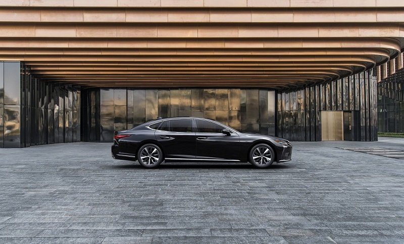 Ngoại thất Lexus LS 2021_3
