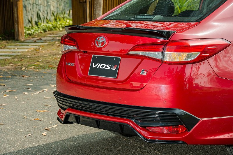 Toyota Vios RS chi tiet 17