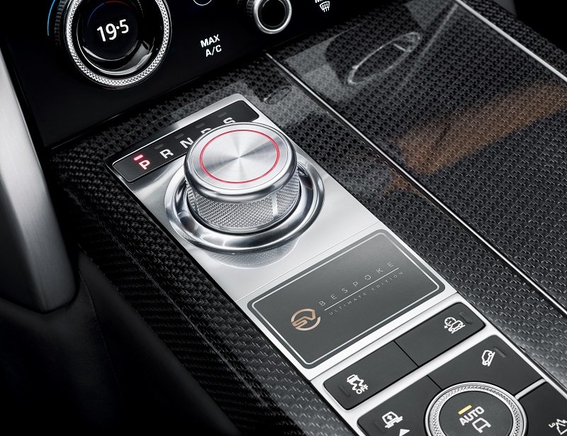 Xe-Range-Rover-SVAutobiography-2