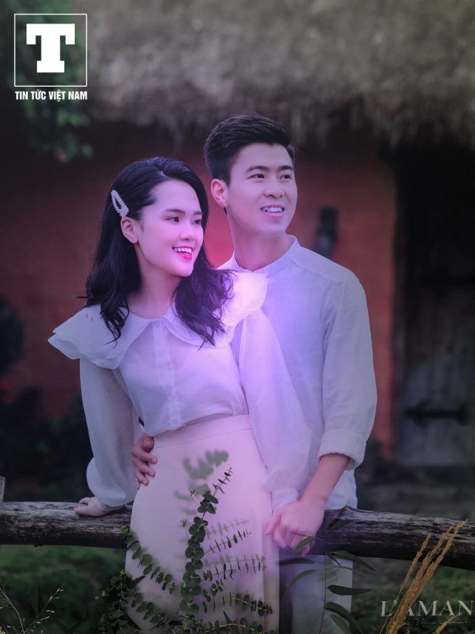 Duy Mạnh đã cầu hôn Quỳnh Anh hôm 1/1 ở phố đi bộ Nguyễn Huệ.