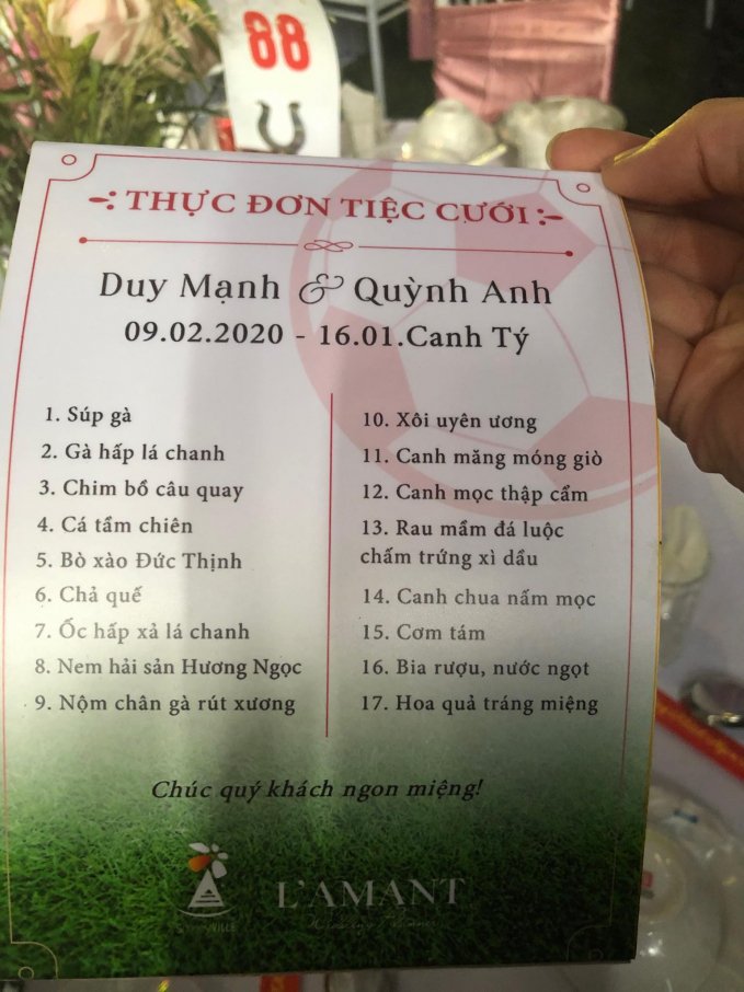 Thực đơn 17 món tiếp hàng nghìn quan khách trong lễ cưới Duy Mạnh