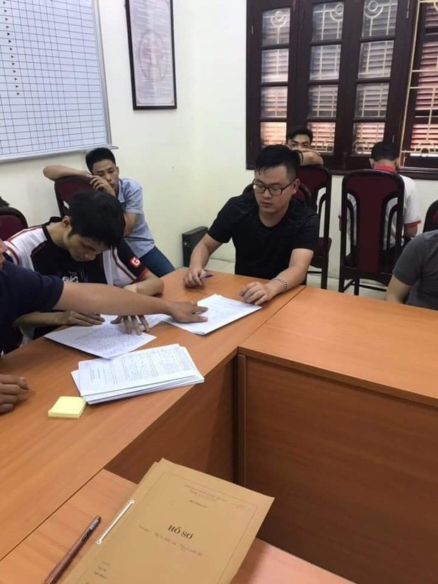 Hồng Anh và một số game thủ bị triệu tập.