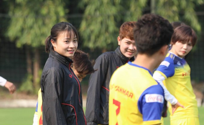 Siam Sport không phân hạng nhan sắc bởi tờ báo Thái Lan cố gắng đưa ra một danh sách đa dạng, gồm các cầu thủ đến từ nhiều quốc gia khác nhau.