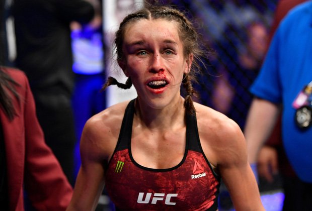 Nhiều fan không nhận ra Jedrzejczyk.