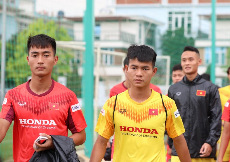 Trong đó, CLB Nam Định góp mặt 4 cái tên là Phan Văn Hiếu, Hoàng Xuân Tân, Trần Hữu Hoàng, Ngô Đức Huy.