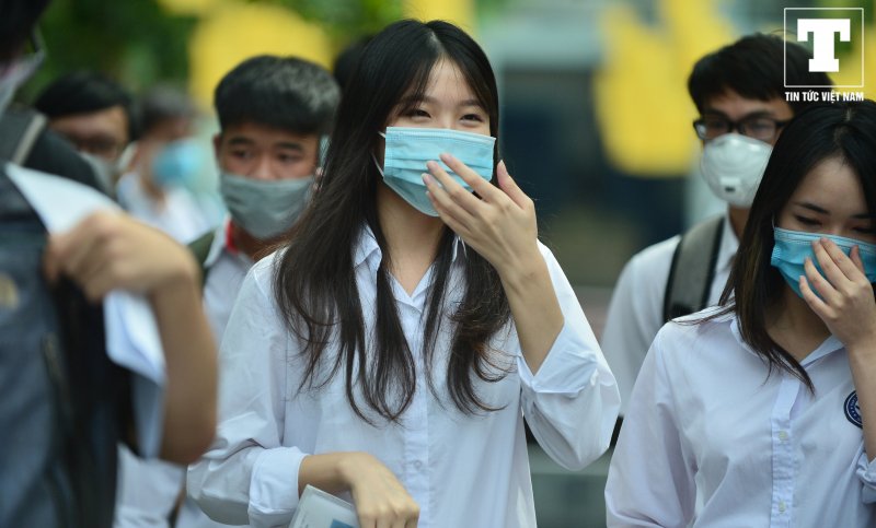 Chính vì vậy, cảm xúc của các thí sinh đều vui vẻ, phấn khởi khi rời phòng thi.