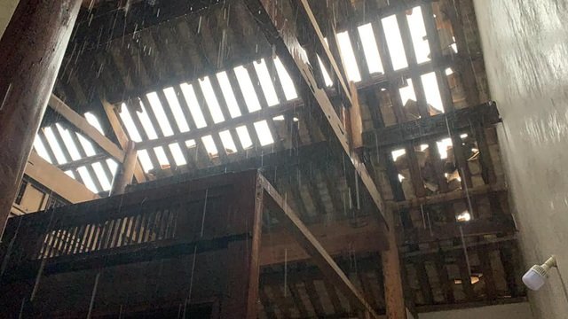Trận lốc xoáy gây thiệt hại lớn về kinh tế nhưng rất may không có ai bị thương.