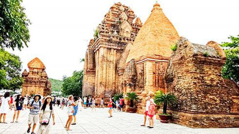 Tháp bà Ponagar